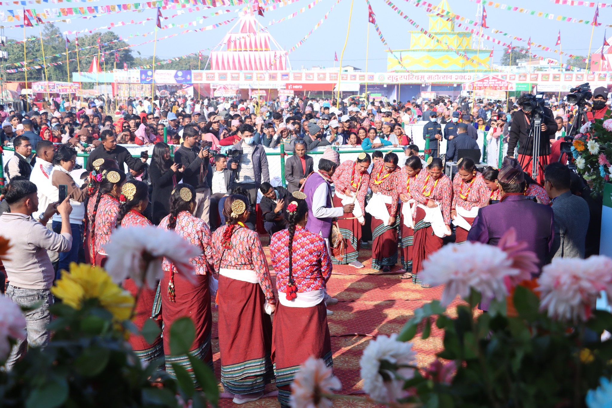 सुदूरपश्चिम महोत्सवमा आज आउँदैछन् यी कलाकार