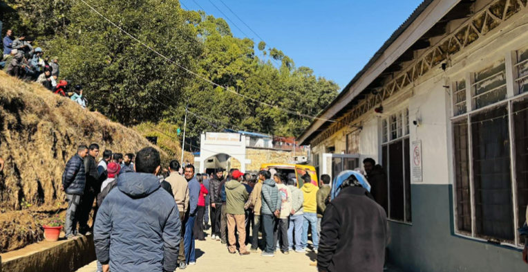 अछाममा बेहोस भए बालेनको चुनावी अभियानका सदस्य, हेलिकोप्टरबाट काठमाडौं लगिँदै