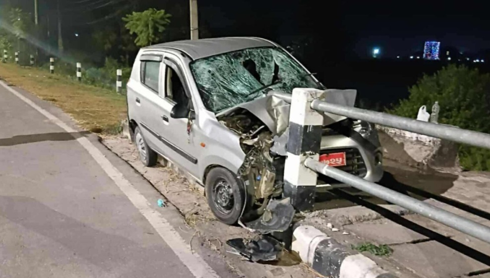धनगढीमा मध्यराति कार दुर्घटना, तीन जना घाइते