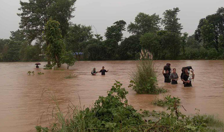 जोगबुढा नदीको बाढी कञ्चनपुरका बस्तीमा, ४० परिवार विस्थापित