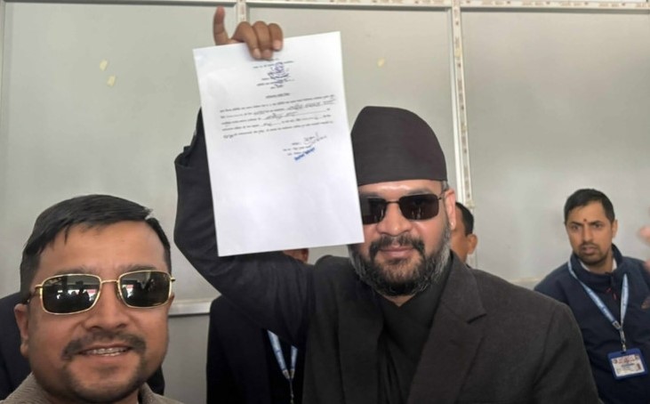 झापा-५ बाट बालेनले दिए उम्मेदवारी, एमाले अध्यक्ष ओलीसंग प्रतिस्पर्धा