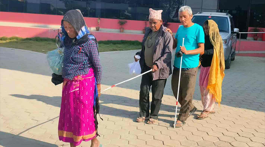 blind-couple-far-west-nepal.jpg