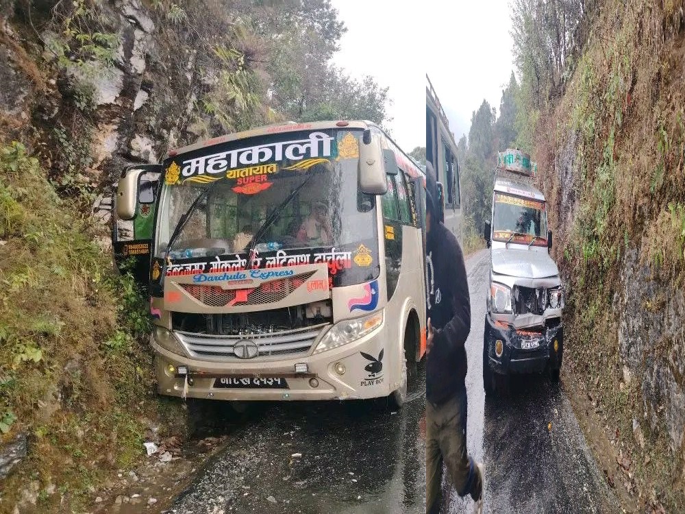 दार्चुलामा बस र जिप ठोक्किए