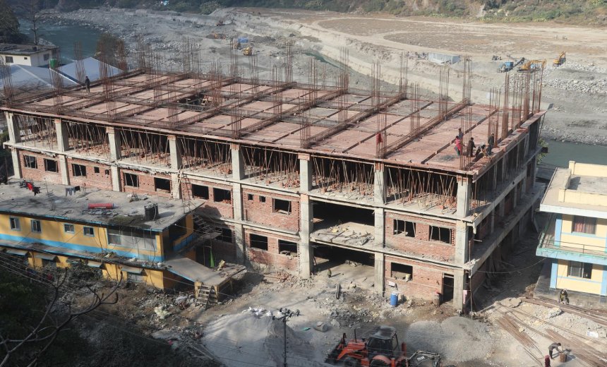 दार्चुलामा ५० शय्याको अस्पताल भवन निर्माणमा ढिलाइ