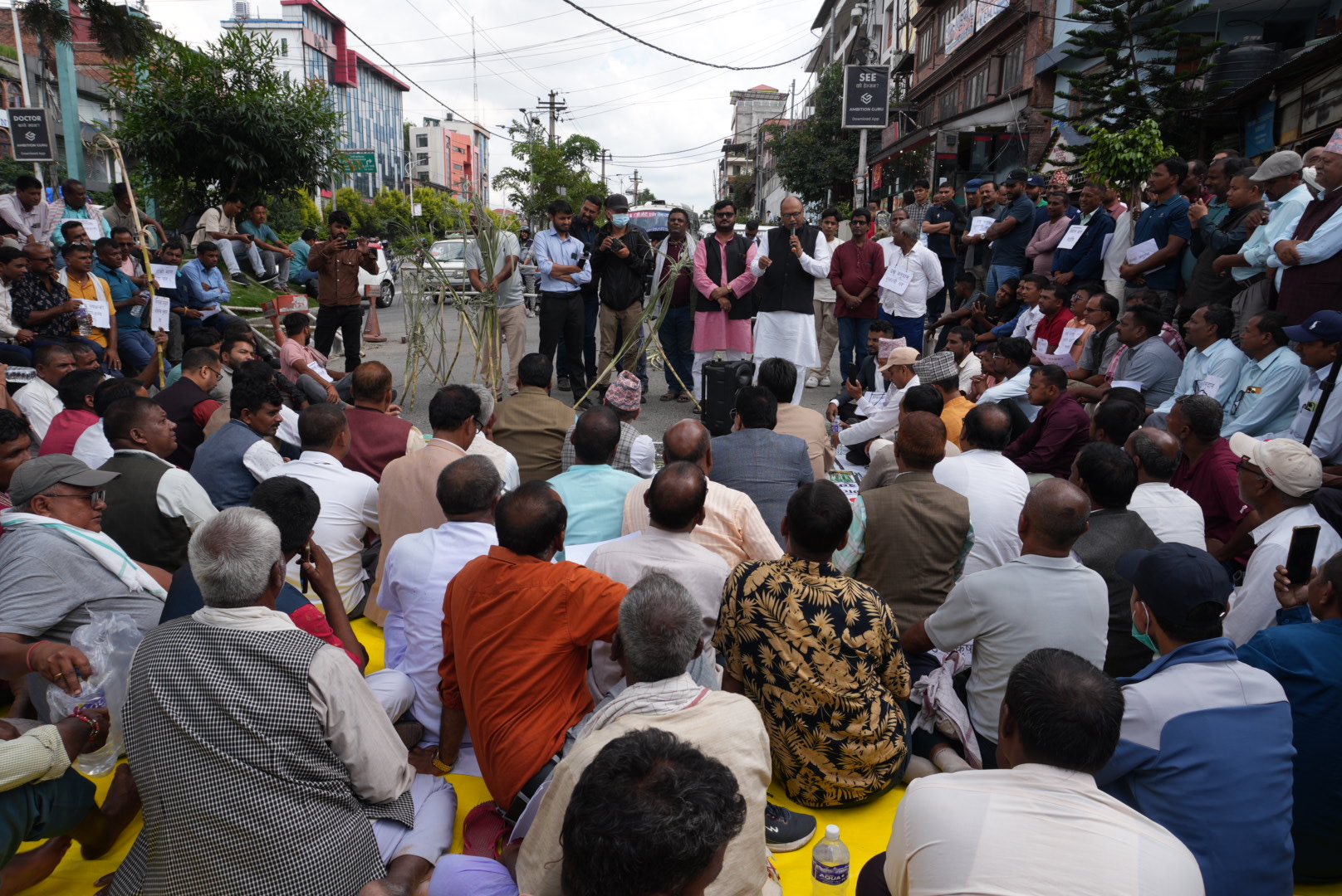 आन्दोलनमा उखु किसान, ११ जिल्लामा पूर्वपश्चिम राजमार्ग चक्काजाम गर्ने चेतावनी