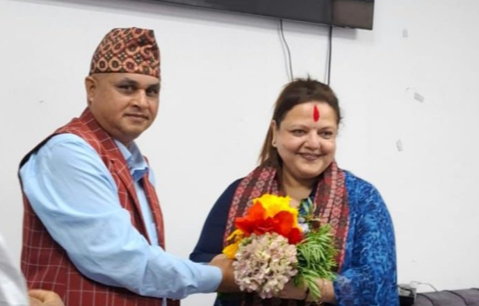 डा. सुधाले सम्हालिन डडेल्धुरा अस्पतालमा मेसुको जिम्मेवारी