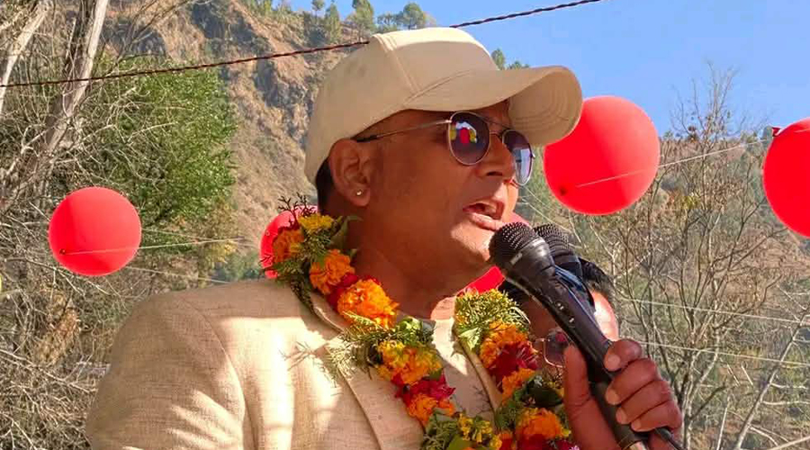 विशेष महाधिवेशनको विरोध गर्दै कांग्रेस सुदूरपश्चिमका सदस्य बिष्ट एमालेमा प्रवेश