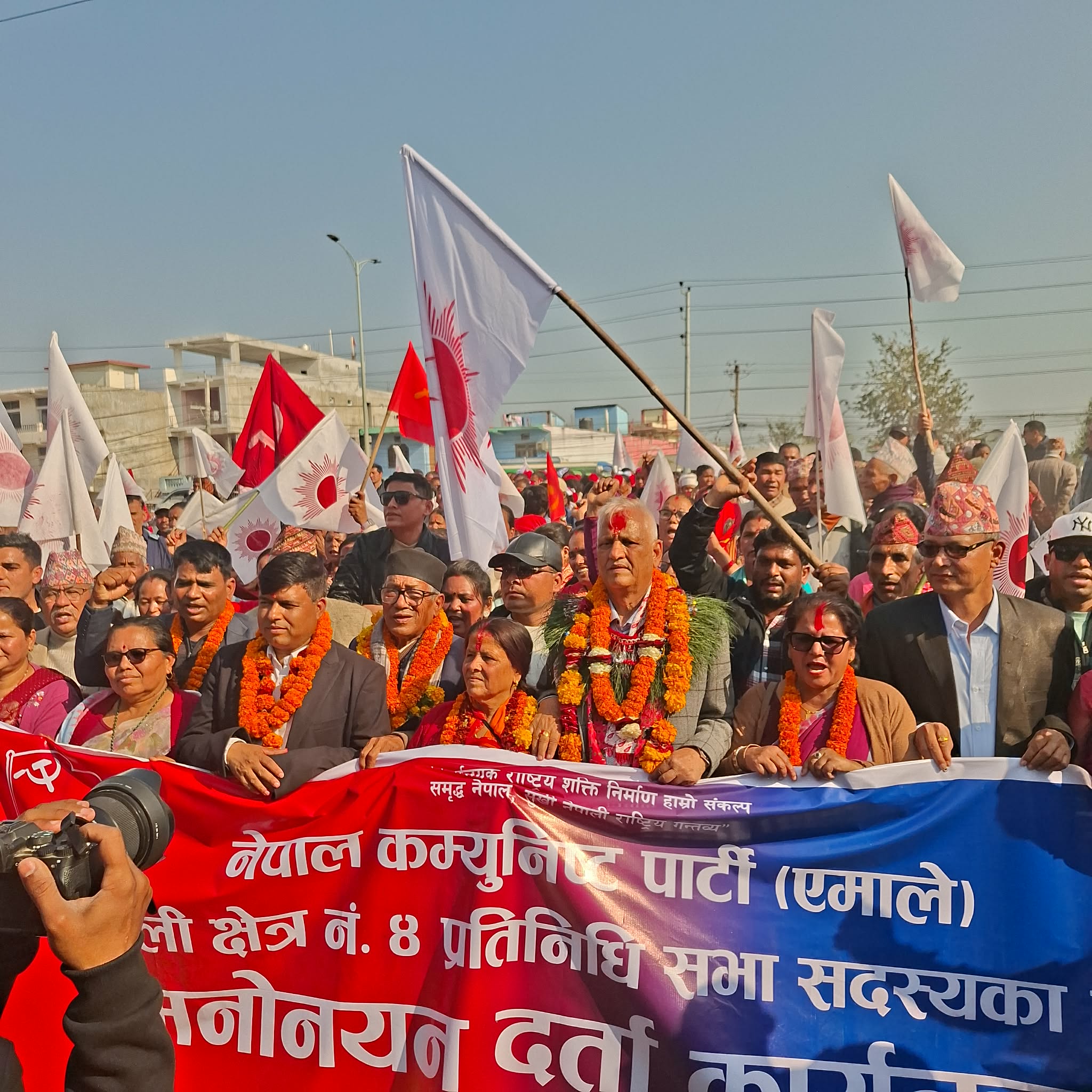 कैलाली-४ मा एमालेका उपमहासचिव भट्टले दिए उम्मेदवारी