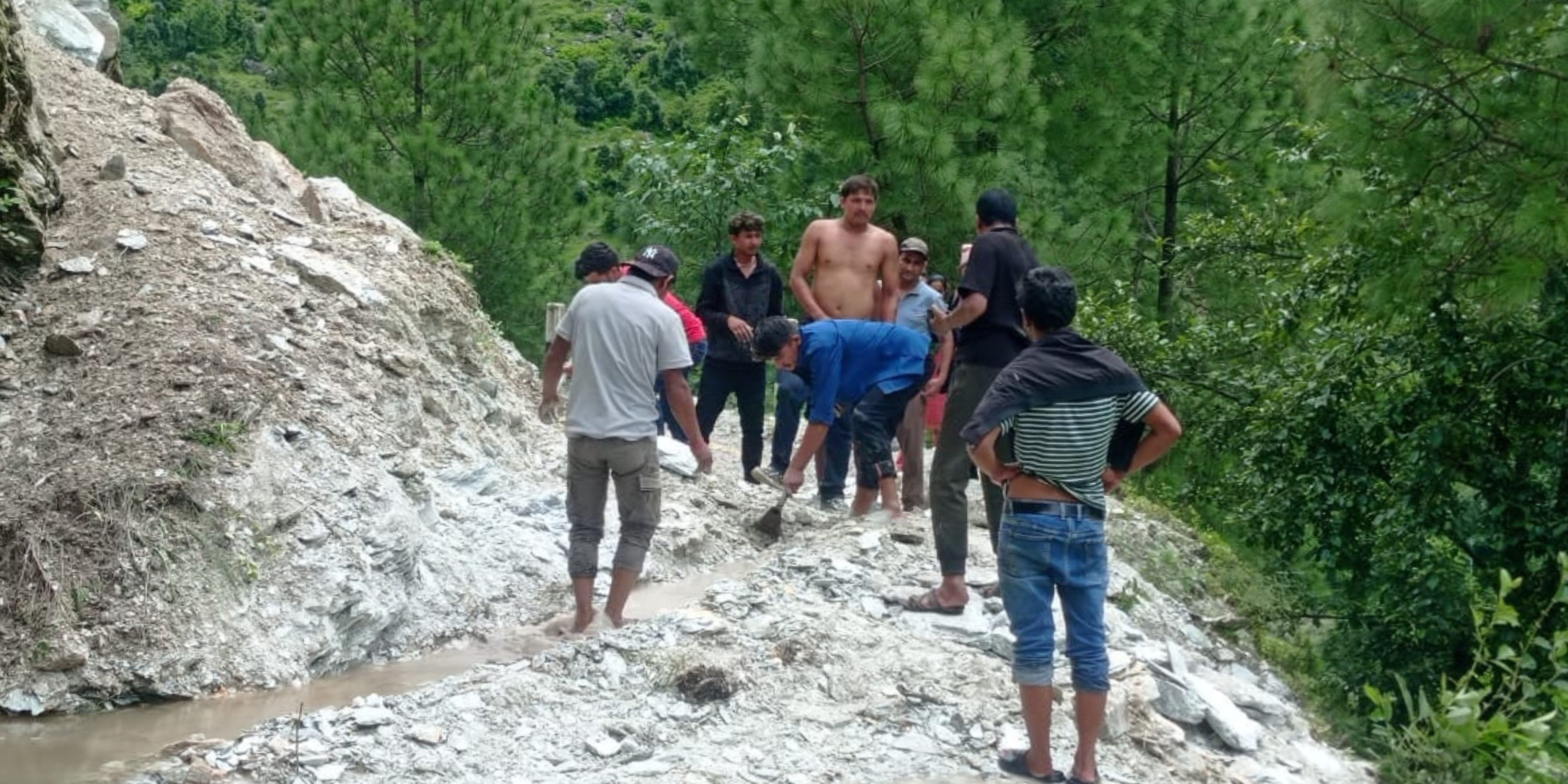 मुख्यमन्त्रीको कम्पनीद्वारा मार्तडी–कोल्टी सडक वर्षौदेखि अलपत्र