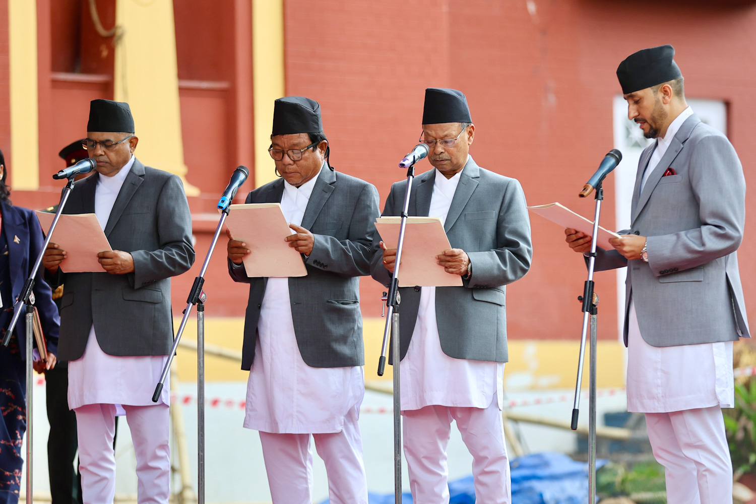 चार मन्त्रीले लिए शपथ, संगीताको नाम किन काटियो ?