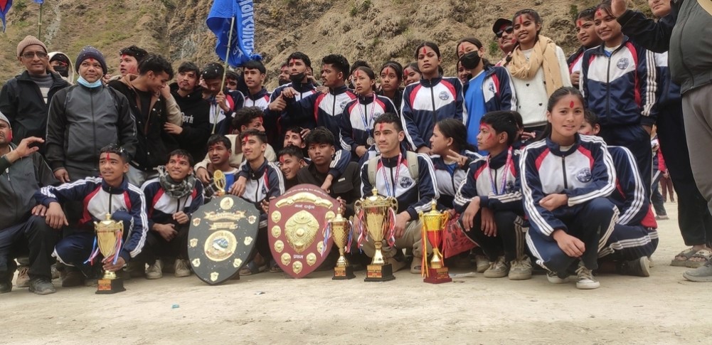 महाकालीले जित्यो दार्चुला जिल्लास्तरीय राष्ट्रपति रनिङ शिल्ड